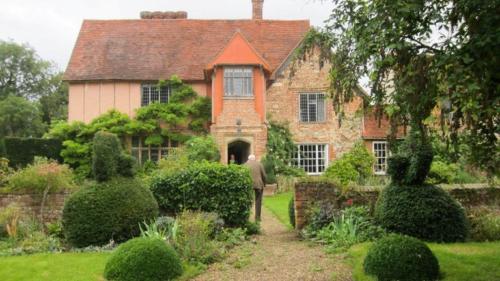 Coggeshall Abbey  AGM 2015-1